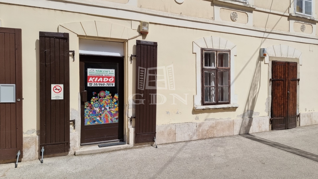 For rent Székesfehérvár Office